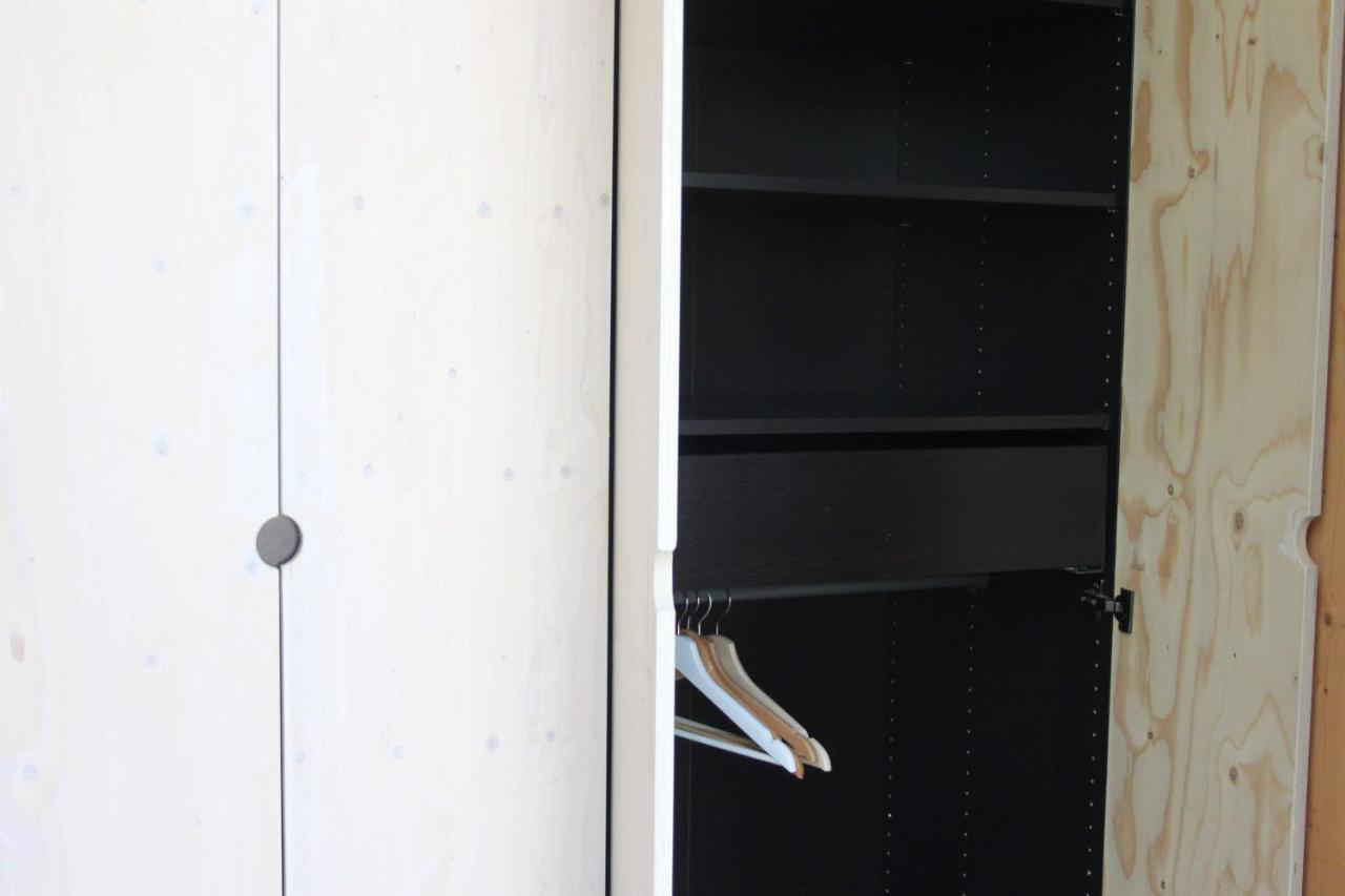 Roots Tiny House Apartment ติลเบิร์ก ภายนอก รูปภาพ